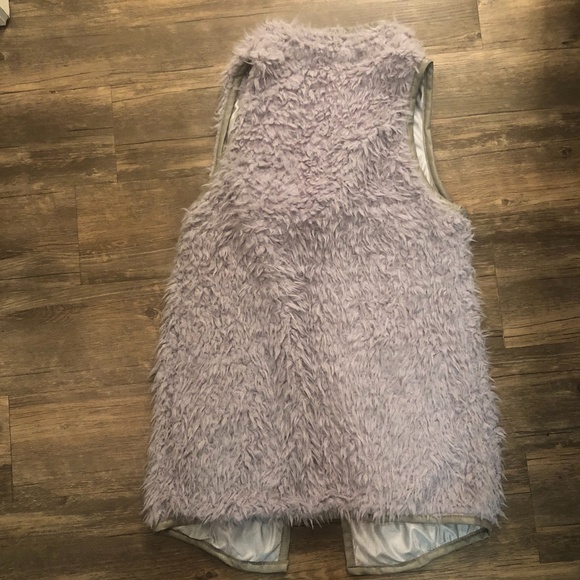 NWT Gray Vest - Picture 2 of 5